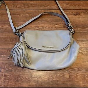 MICHAEL KORS SILVER HANDBAG